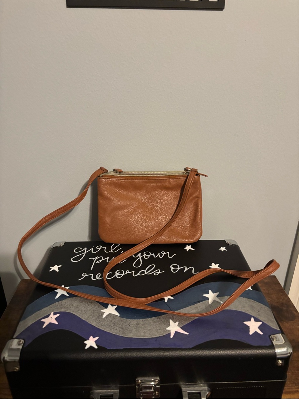 Light Brown Leather Crossbody Bag - Versatile Everyday Shoulder Bag